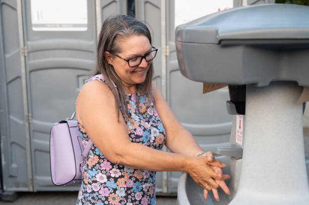 Best Portable bathroom rental  in Jasonville, IN